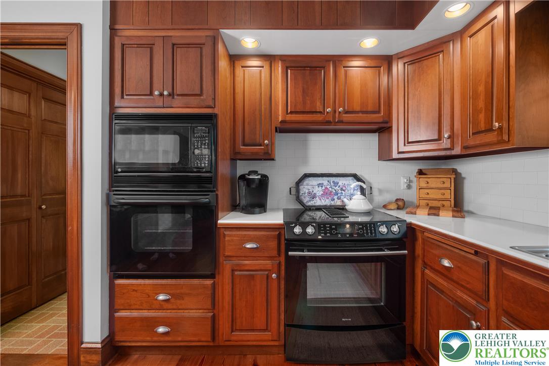 1814 Woodhaven Drive