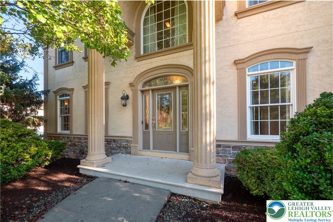 88 Crest Boulevard