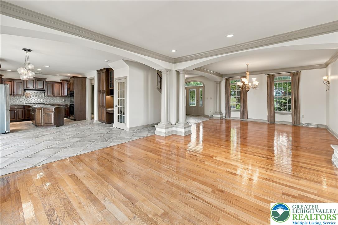 88 Crest Boulevard