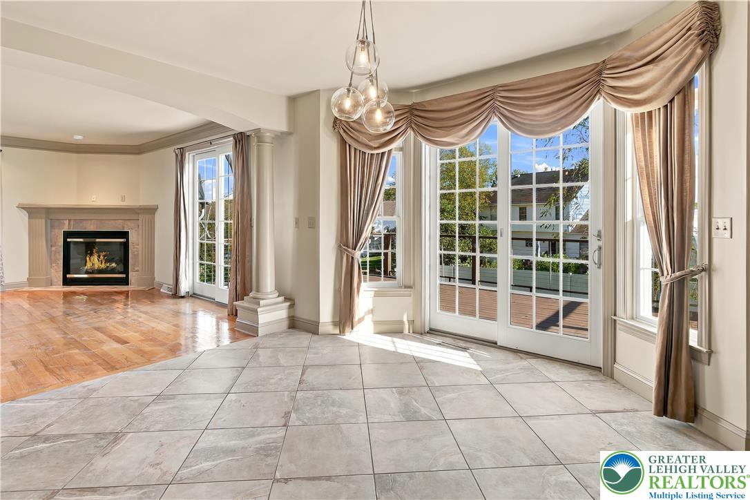 88 Crest Boulevard