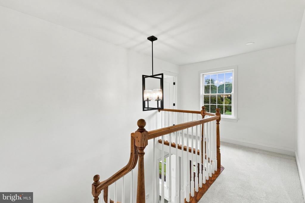 4 SCHOOLHOUSE LANE