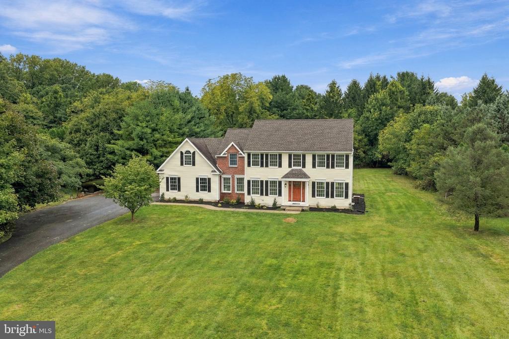 4 SCHOOLHOUSE LANE