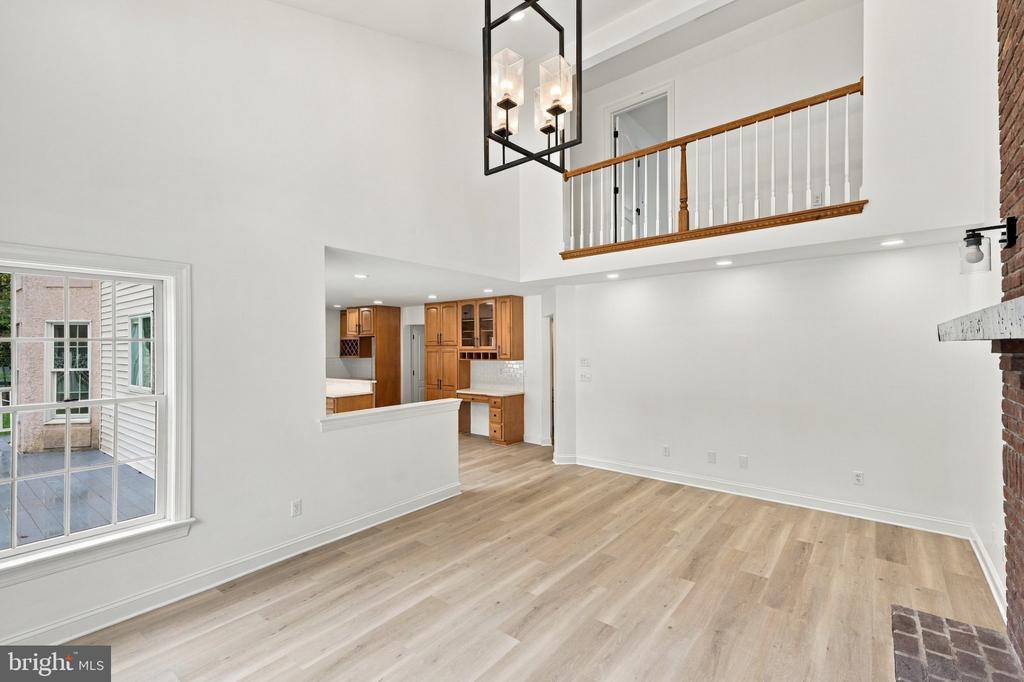 4 SCHOOLHOUSE LANE