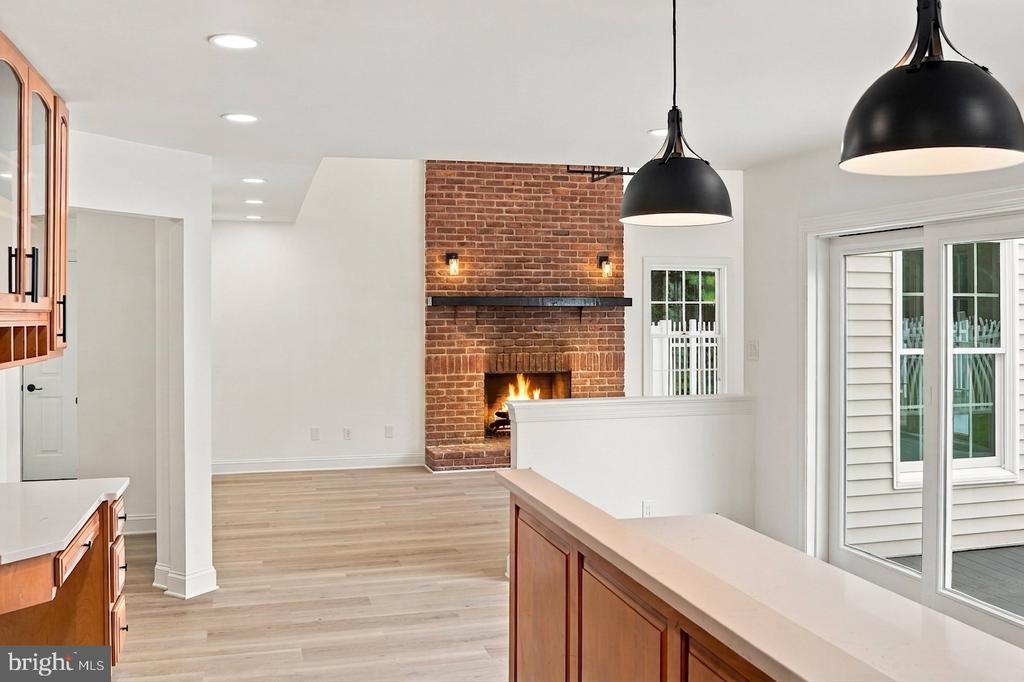 4 SCHOOLHOUSE LANE