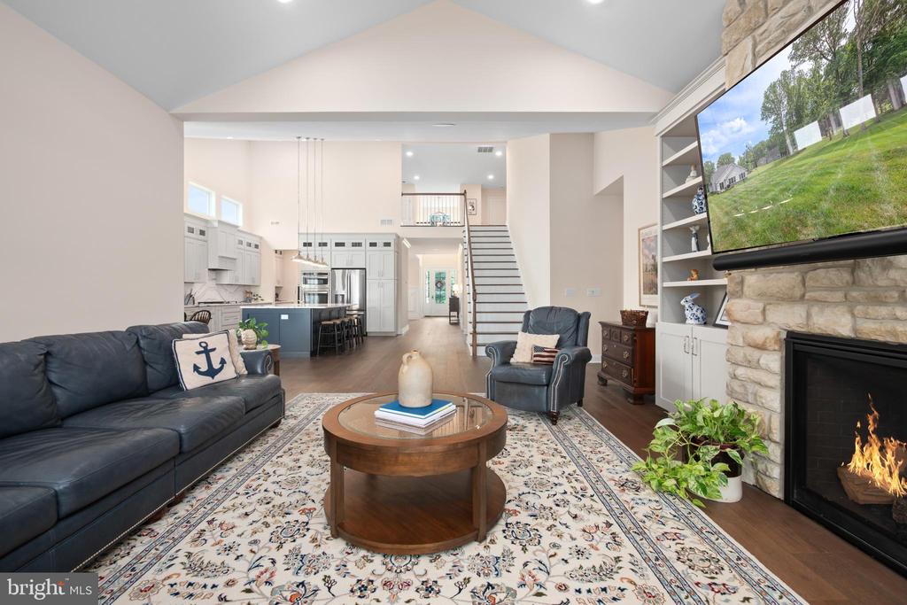7733 VALOR DRIVE