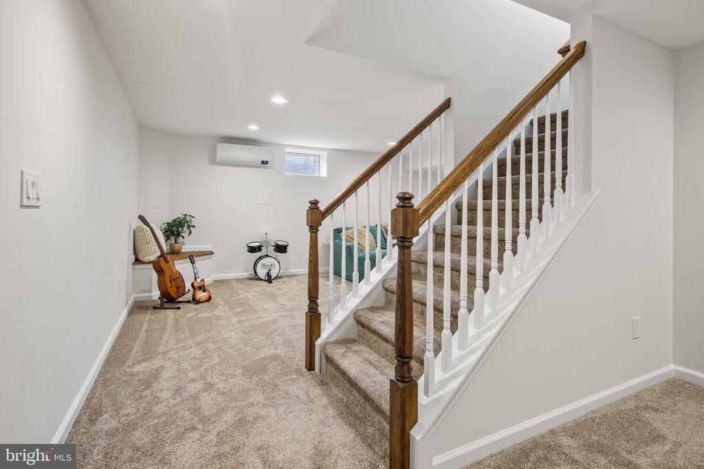 2305 MADEIRA DRIVE