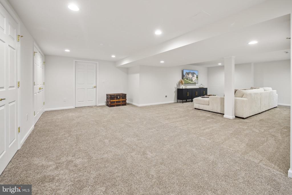 2305 MADEIRA DRIVE