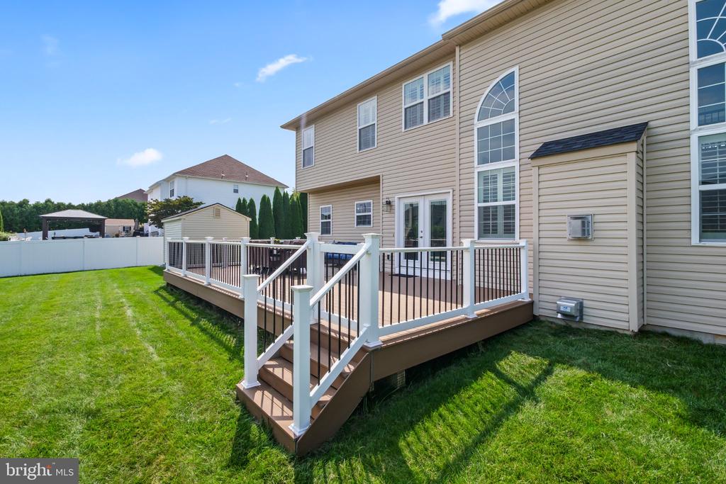 2305 MADEIRA DRIVE