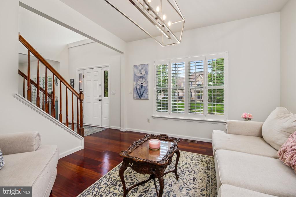 2305 MADEIRA DRIVE