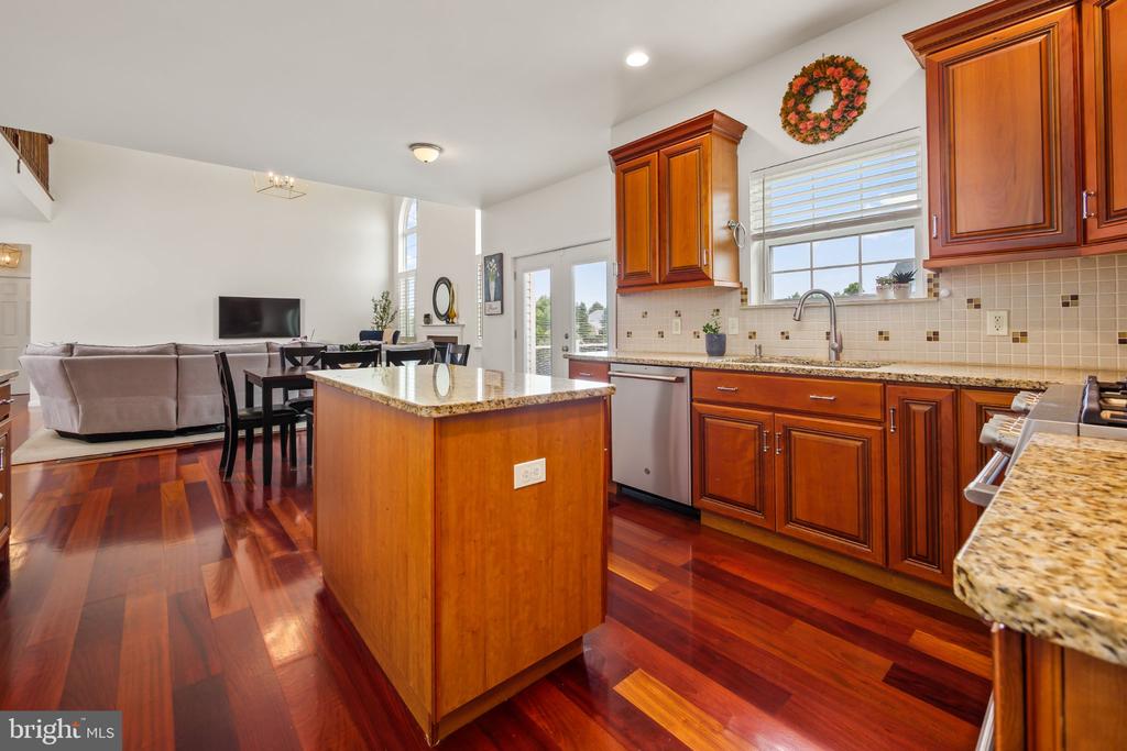 2305 MADEIRA DRIVE