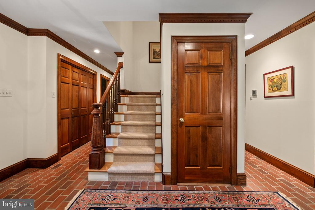 1814 WOODHAVEN DRIVE