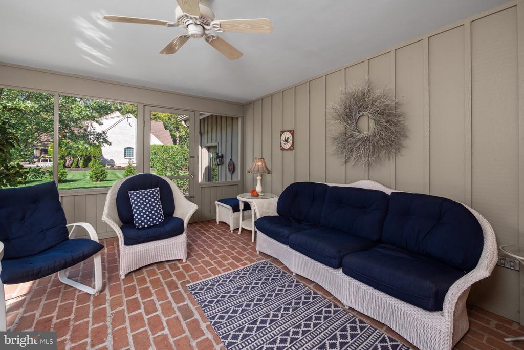 1814 WOODHAVEN DRIVE