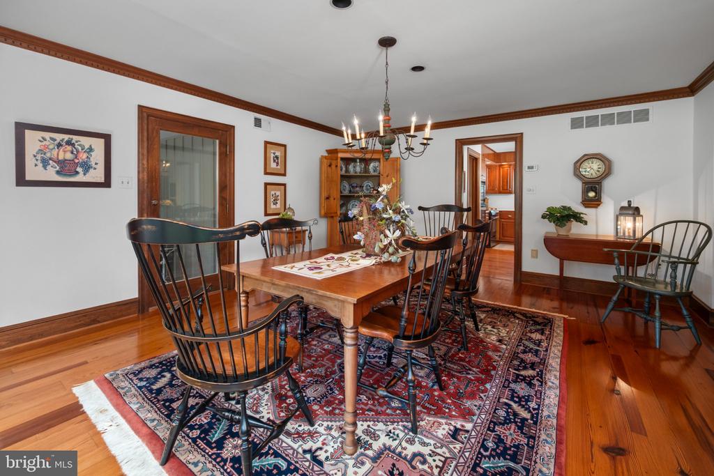 1814 WOODHAVEN DRIVE