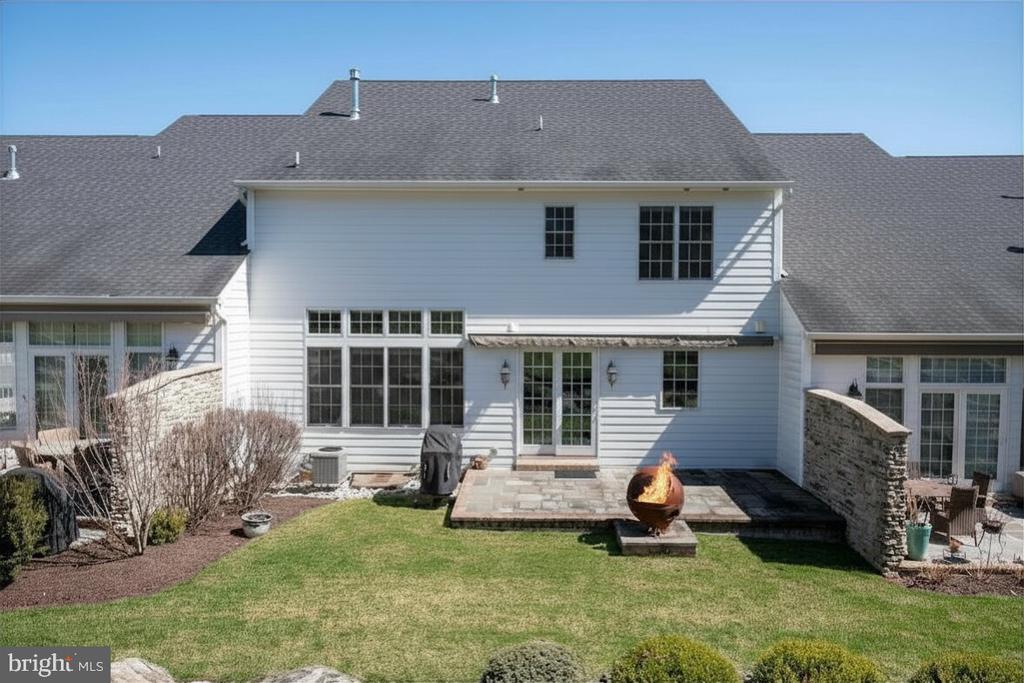 1970 CARRIAGE KNOLL DRIVE