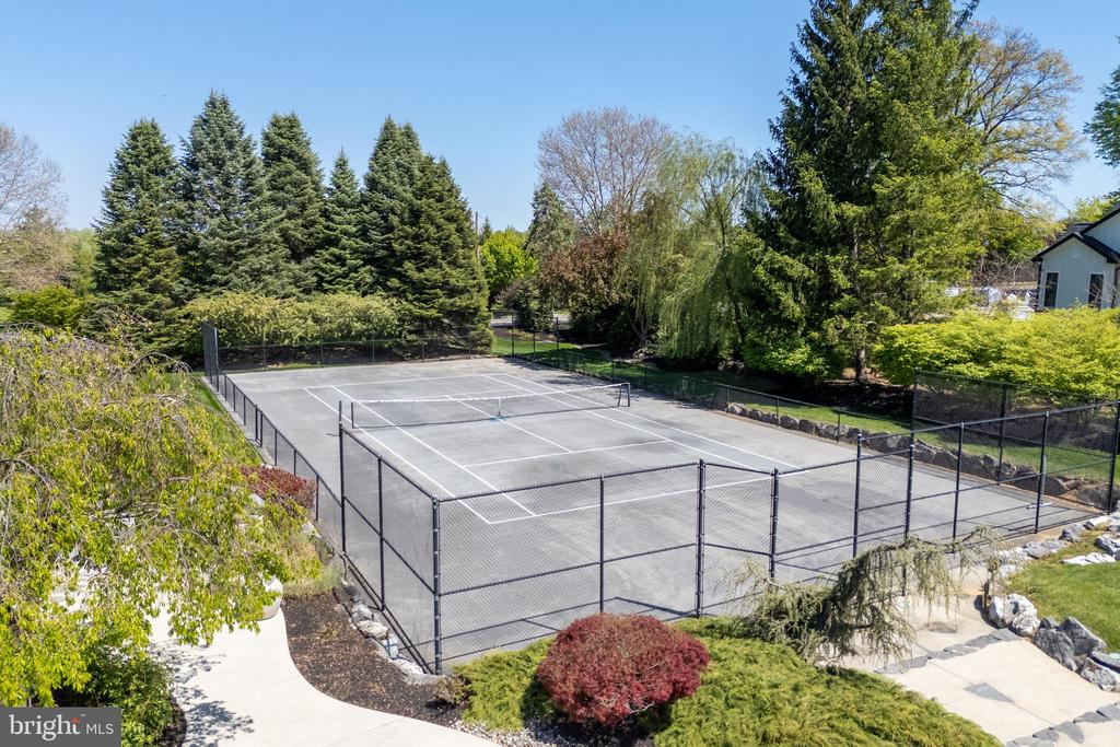 4250 RAYNESSA COURT