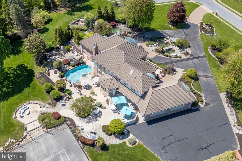 4250 RAYNESSA COURT