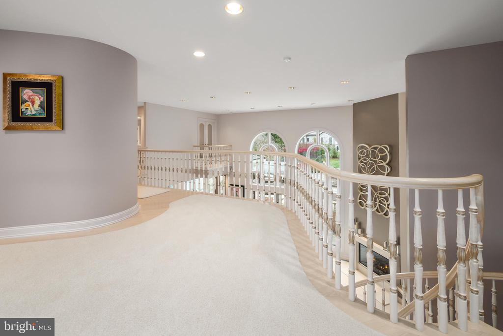 4250 RAYNESSA COURT