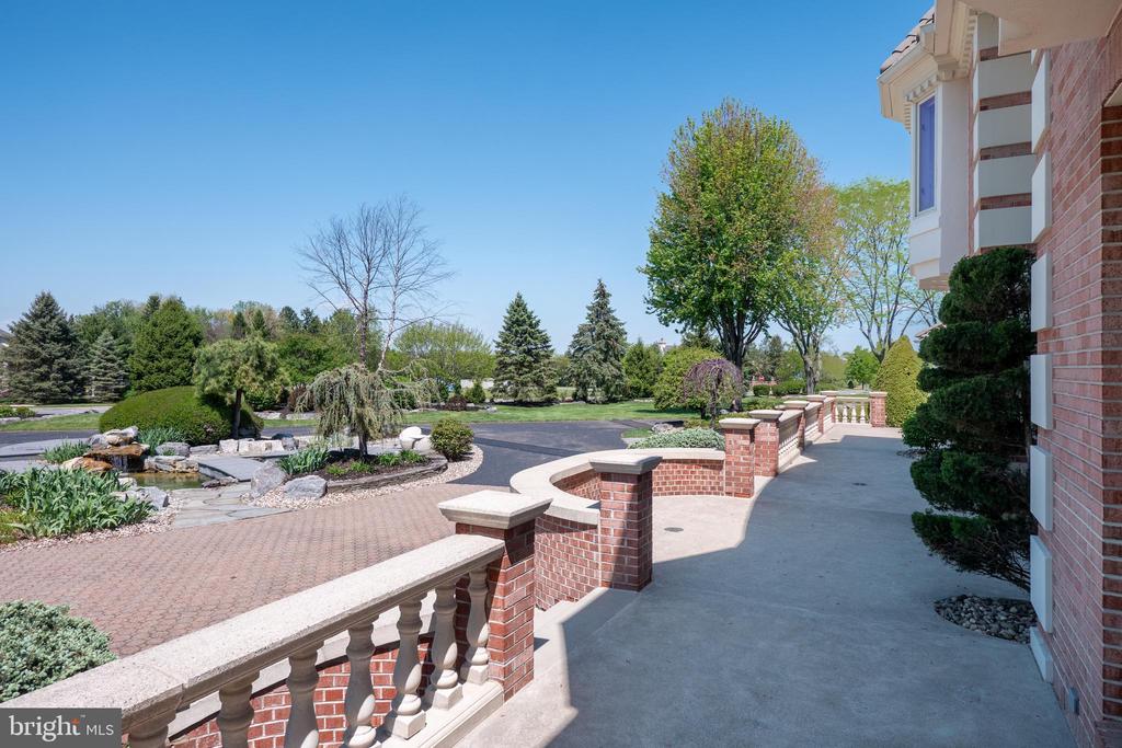 4250 RAYNESSA COURT