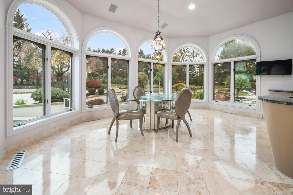 4250 RAYNESSA COURT