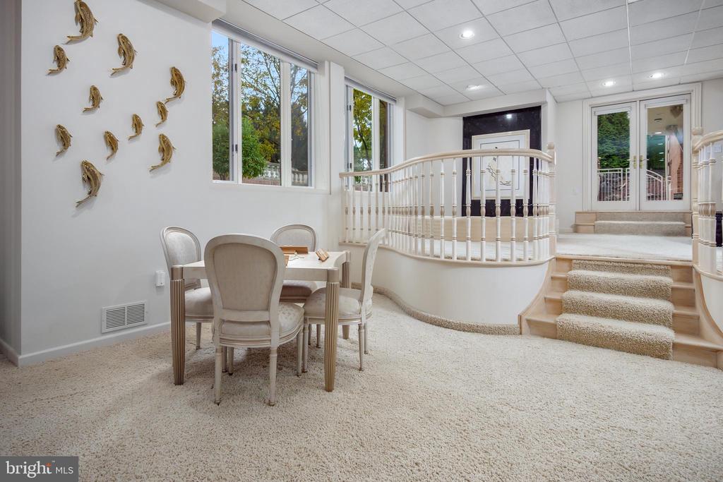 4250 RAYNESSA COURT