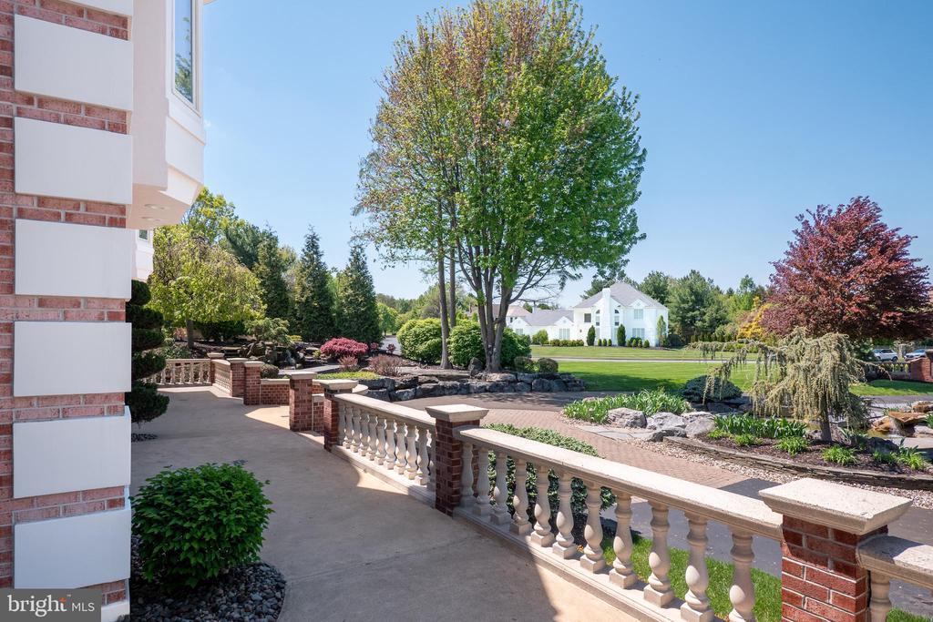 4250 RAYNESSA COURT