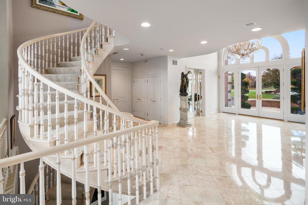 4250 RAYNESSA COURT