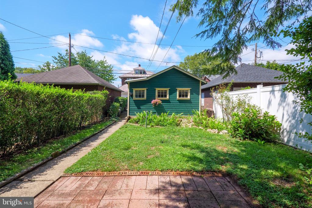 1203 N NEW STREET