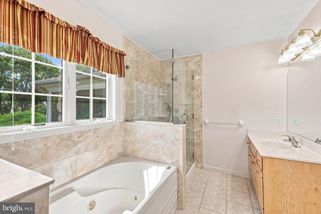 1572 SURREY ROAD