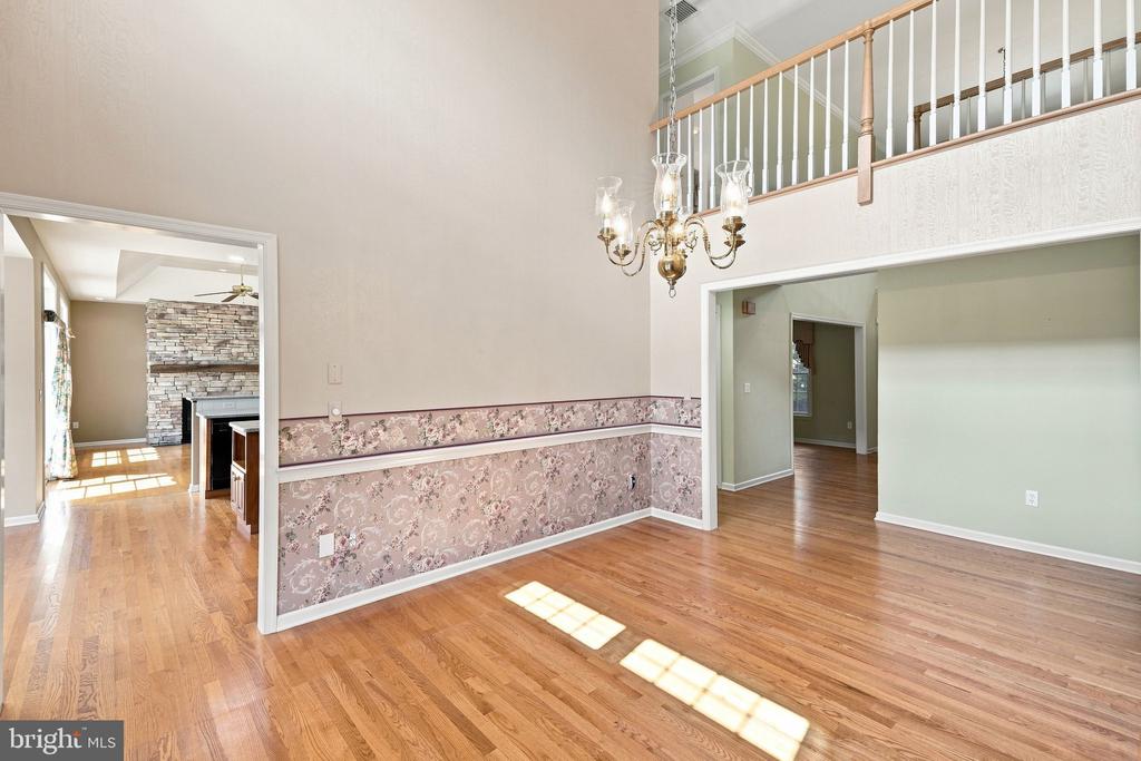 1572 SURREY ROAD