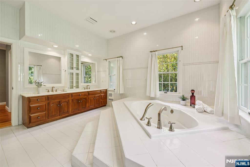 119 Sheridan Terrace