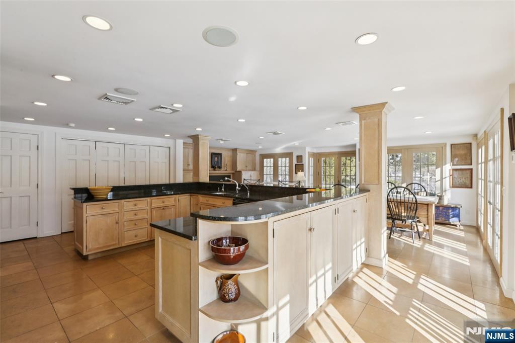 164 E Saddle River Road