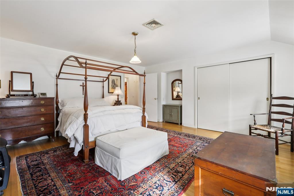 164 E Saddle River Road