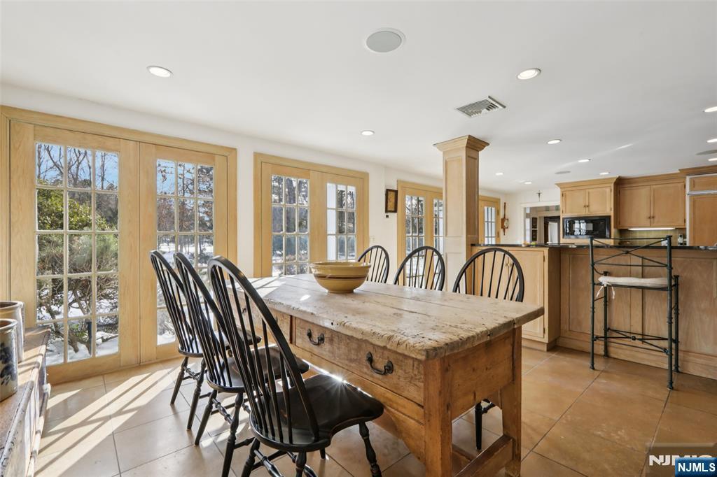 164 E Saddle River Road