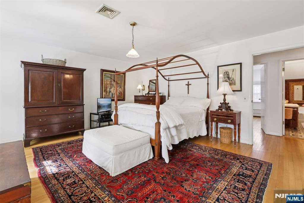 164 E Saddle River Road