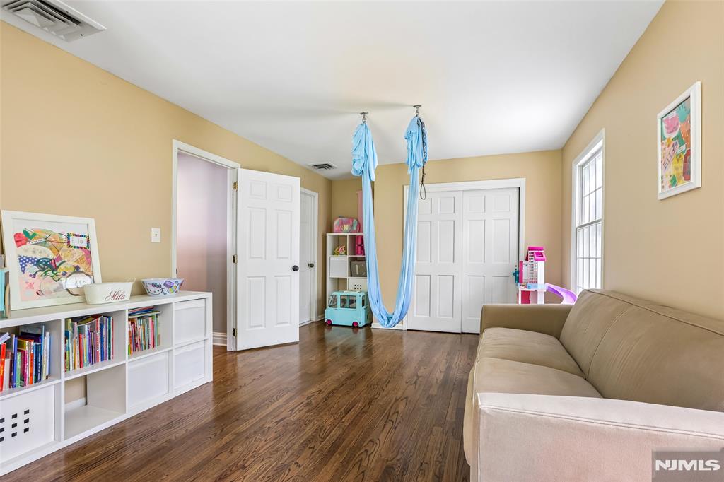 10 Wood Hollow Trail