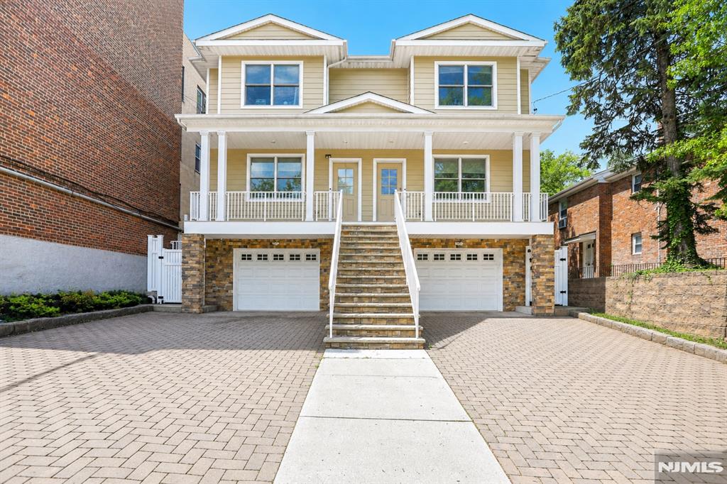 174 Fort Lee Road B