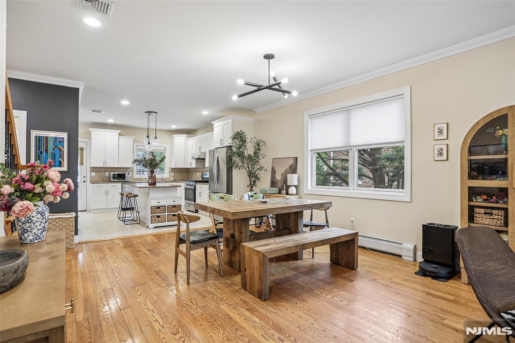 174 Fort Lee Road B