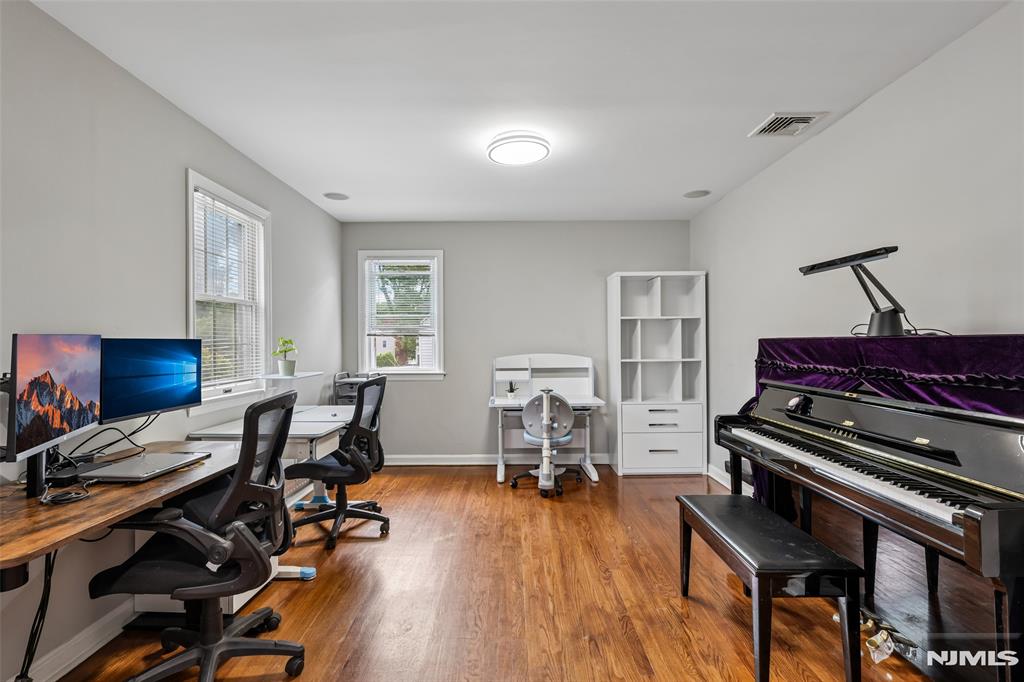 12-22 Sumner Place