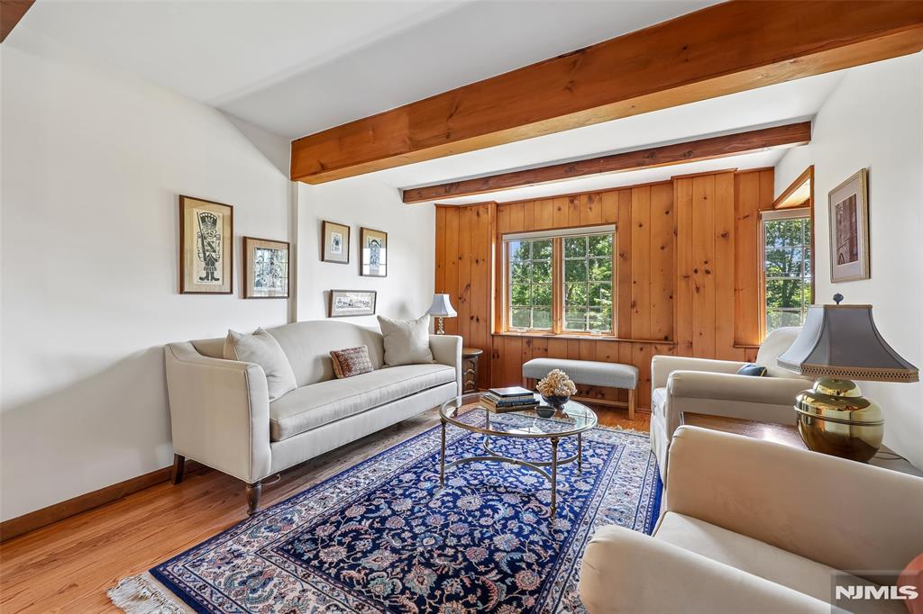 74 Woodland Road