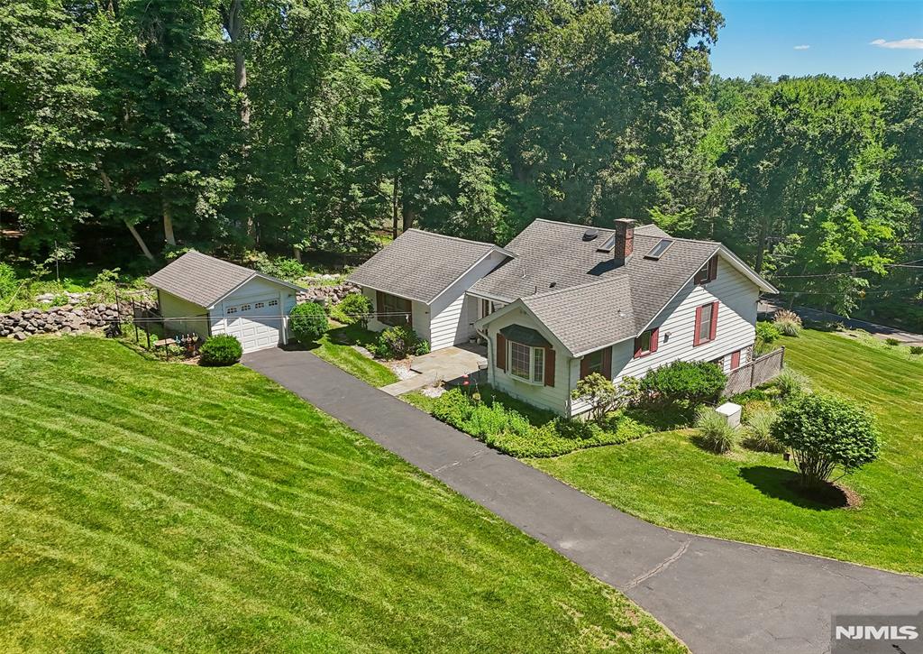 74 Woodland Road