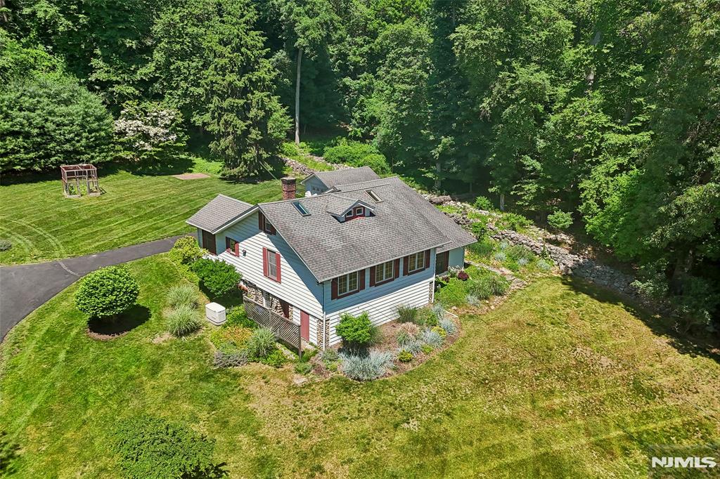 74 Woodland Road