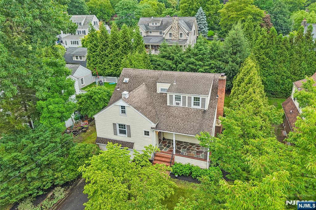 445 Alpine Terrace