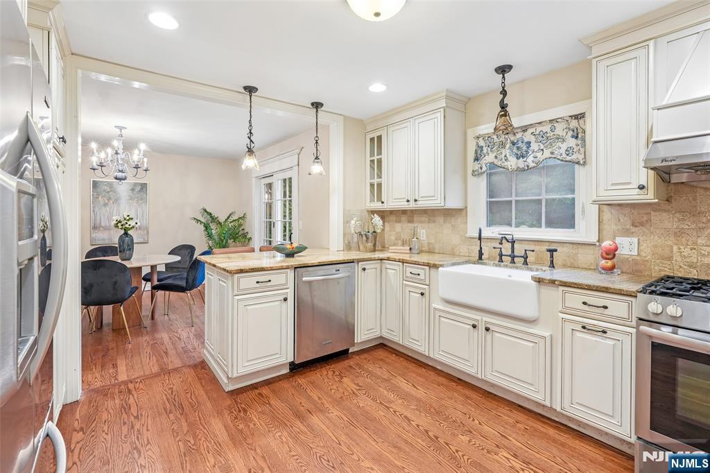 445 Alpine Terrace