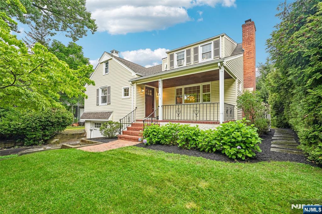 445 Alpine Terrace