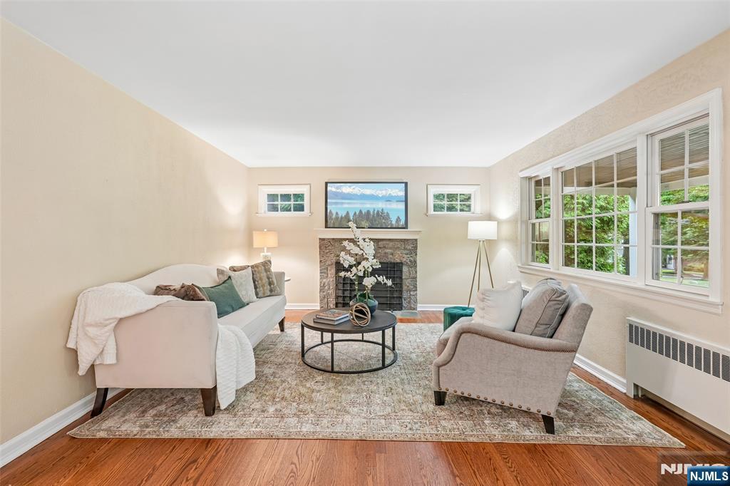 445 Alpine Terrace