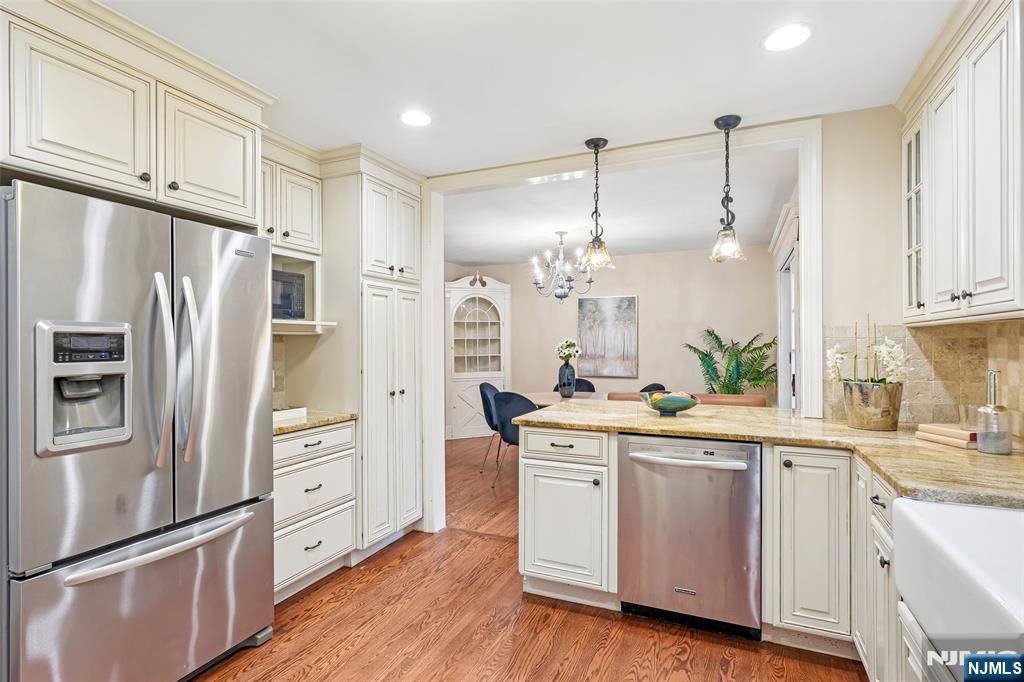 445 Alpine Terrace