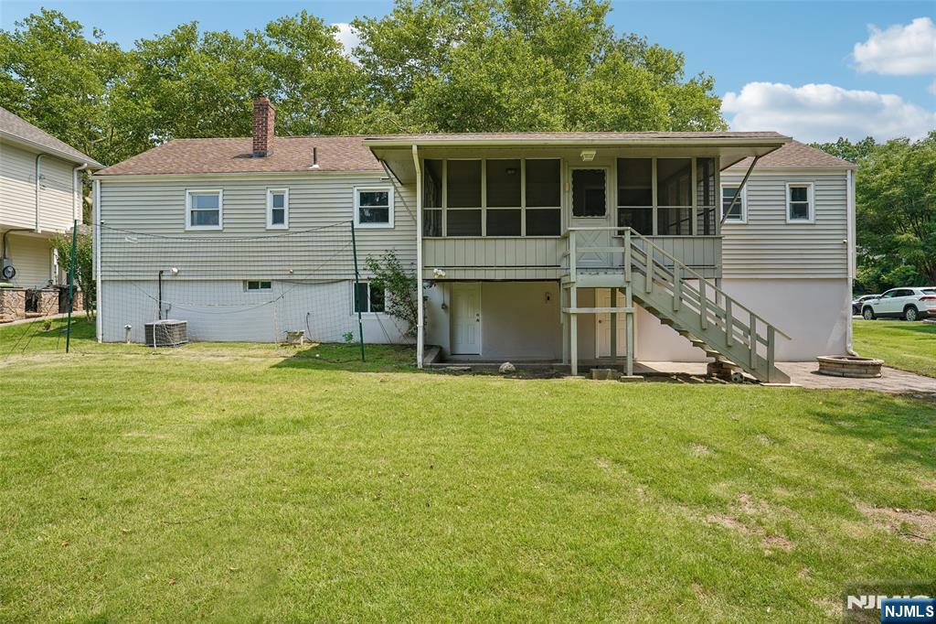 287 Buttonwood Drive