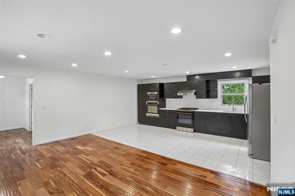 287 Buttonwood Drive