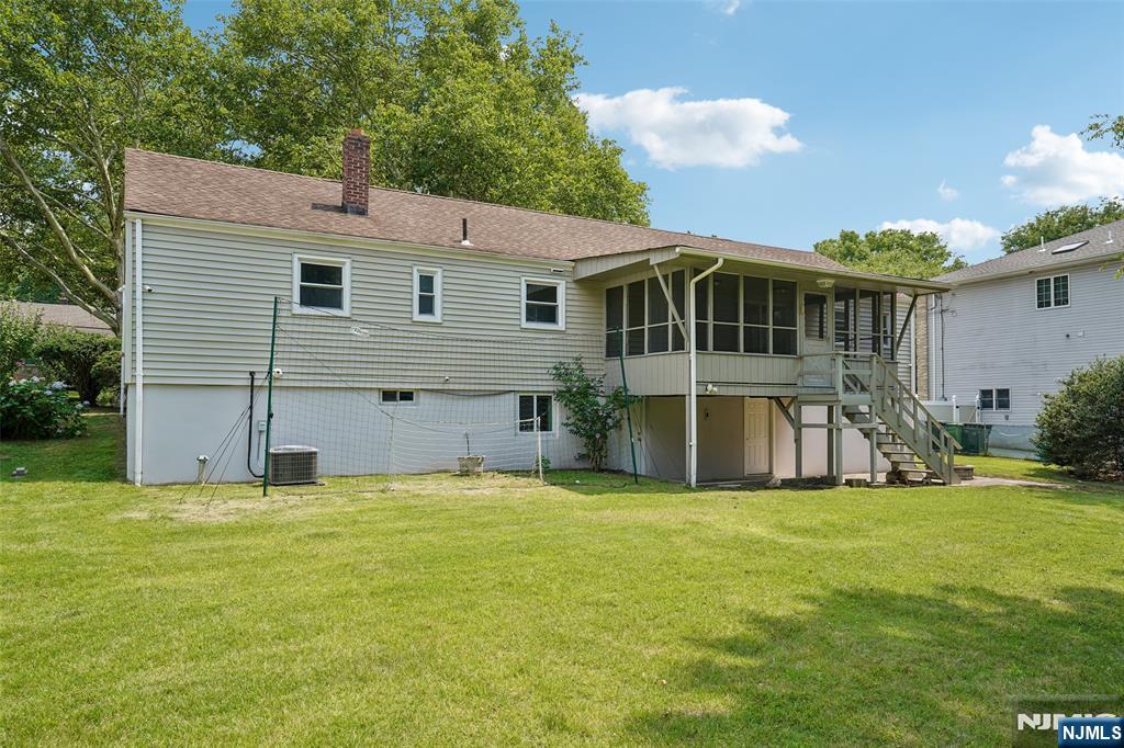 287 Buttonwood Drive