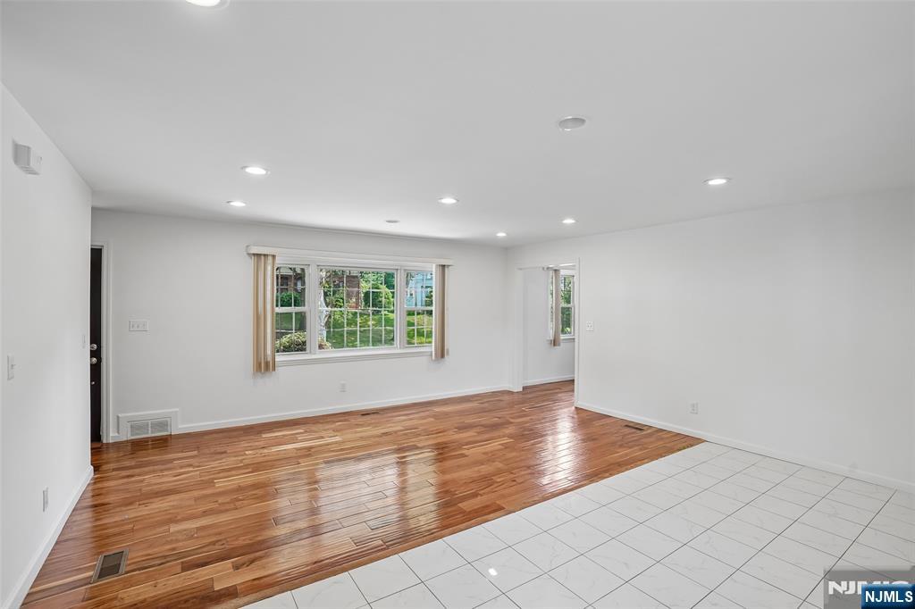 287 Buttonwood Drive